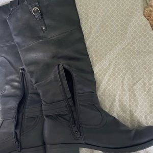 black size 7 boots